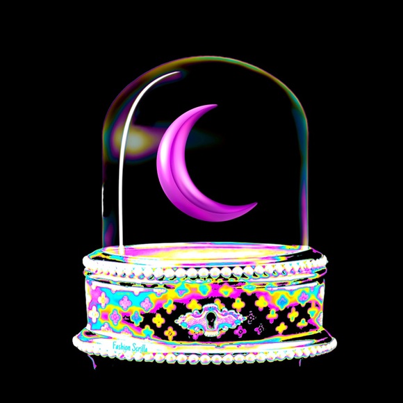 Mystery Box 🕷️ - Picture 8 of 8